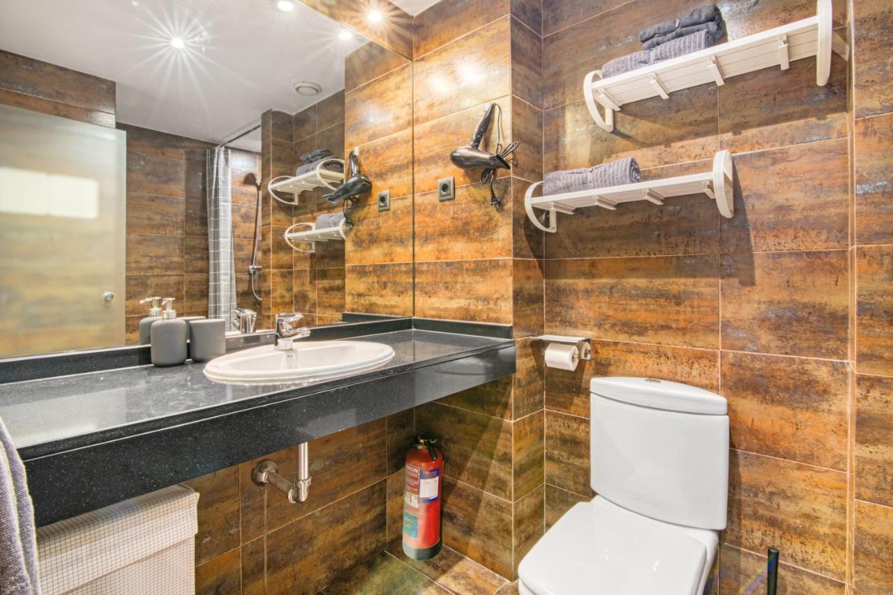 Cozy Penthouse, 20 Min To Downtown, Alcala Norte Madrid Exteriér fotografie